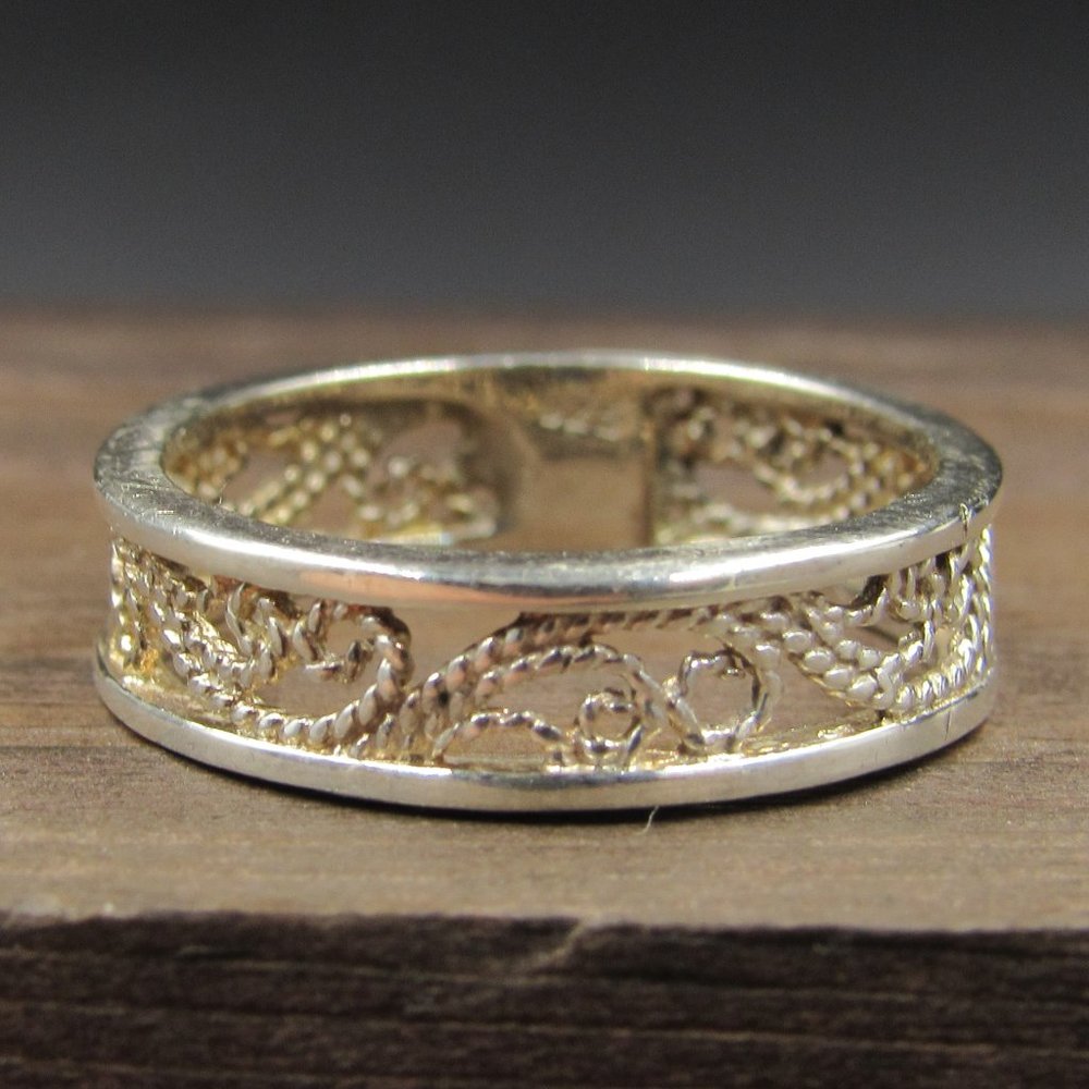 Size 5 Sterling Silver Light Filigree Style Band - Picture 1 of 7